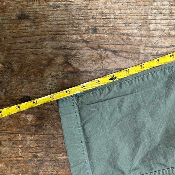 Vuori Rip Stop Pants Women’s Small Army Green Like New! Spring or Summer Ankle - Picture 12 of 15